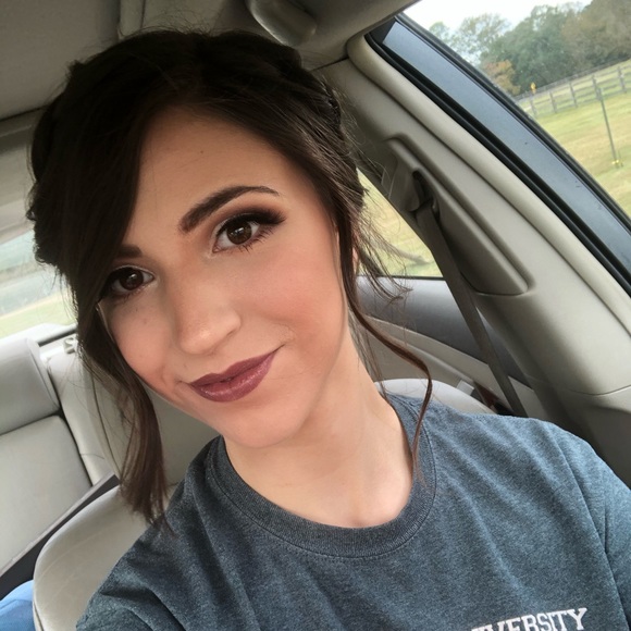 Meet your Posher, Lexi - Picture 1 of 1